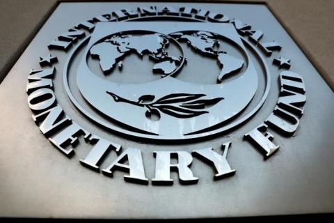 The International Monetary Fund (IMF) logo is seen outside the headquarters building in Washington, U.S., September 4, 2018. PHOTO BY REUTERS/Yuri Gripas