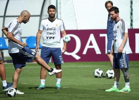 Argentina's Javier Mascherano, Sergio Aguero and Lionel Messi during training. PHOTO BY REUTERS/Albert Gea