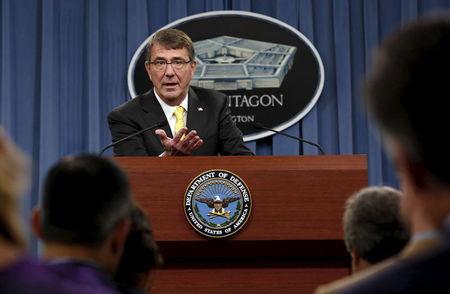 U.S. Defense Secretary Ash Carter speaks at a news conference at the Pentagon in Washington, May 7, 2015. PHOTO BY REUTERS/Yuri Gripas