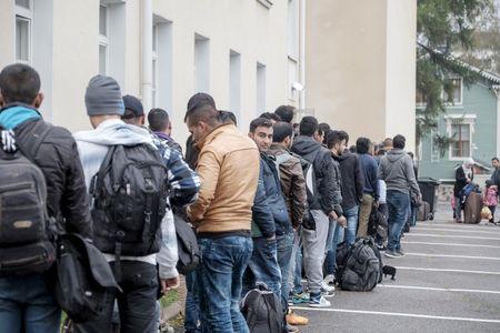 Asylum seekers arrive at a refugee reception centre in the northern town of Tornio, Finland, September 25, 2015. PHOTO BY REUTERS/Panu Pohjola
