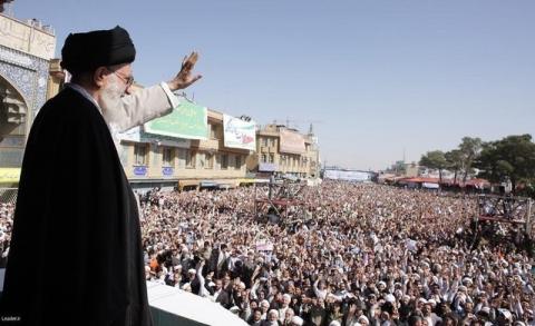Iran's Supreme Leader Ayatollah Ali Khamenei waves to the crowd in the holy city of Qom, 120 km (75 miles) south of Tehran, October 19, 2010. PHOTO BY REUTERS/Khamenei.ir