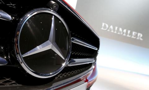 The Mercedes-Benz logo on a car on display at the company's annual news conference in Stuttgart, Germany, February 4, 2016. PHOTO BY REUTERS/Michaela Rehle