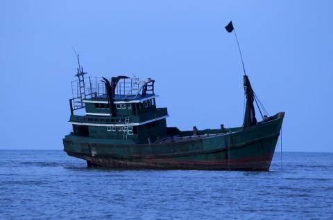 Abandoned boat which carried Rohingya and Bangladeshi migrants from Thailand is found off the coast near the city of Kuta Binje, Indonesia's Aceh Province, May 20, 2015. PHOTO BY REUTERS/Beawiharta