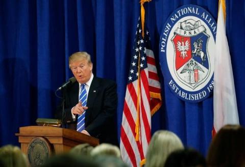 Republican presidential nominee Donald Trump delivers remarks at the Polish National Alliance in Chicago, U.S., September 28, 2016. PHOTO BY REUTERS/Jonathan Ernst
