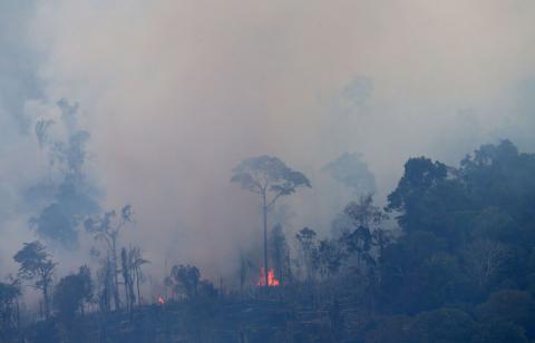 An aerial view of a tract of Amazon jungle burning as it is cleared by farmers in Itaituba, Para, Brazil, September 26, 2019. PHOTO BY REUTERS/Ricardo Moraes