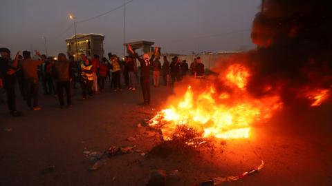 Iraqi demonstrators gather during an anti-government protest in front of the Governorate building in Basra, Iraq, December 21, 2018. PHOTO BY REUTERS/Essam al-Sudani