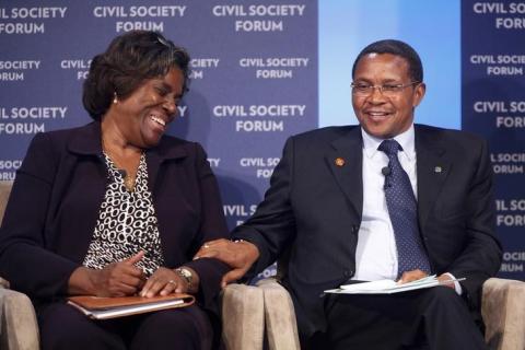 U.S. Assistant Secretary of State for African Affairs Linda Thomas-Greenfield (L) and Tanzania's President Jakaya Kikwete participate in a civil society forum during the U.S.-Africa Leaders Summit in Washington, August 4, 2014. PHOTO BY REUTERS/Jonathan Ernst