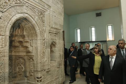 Iraqi Prime Minister Haider al-Abadi (R ) visits the Iraqi National Museum in Baghdad, February 28, 2015. PHOTO BY REUTERS/Khalid al-Mousily