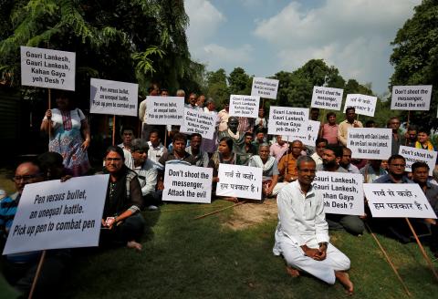 Journalists and social activists attend a protest against the killing of Gauri Lankesh, a senior Indian journalist who according to police was shot dead outside her home by unidentified assailants in southern city of Bengaluru, in Ahmedabad, India, September 6, 2017. PHOTO BY REUTERS/Amit Dave