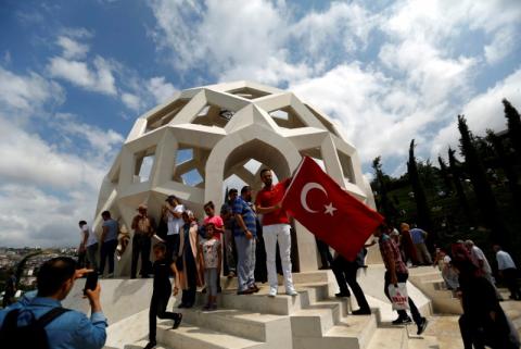 People visit the Martyrs' Memorial on the first anniversary of the attempted coup near the July 15 Martyrs' Bridge, known as the Bosphorus Bridge, in Istanbul, Turkey, July 16, 2017. PHOTO BY REUTERS/Murad Sezer