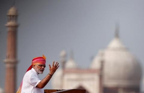 Indian Prime Minister Narendra Modi gestures as he addresses the nation from the historic Red Fort during Independence Day celebrations in Delhi, India, August 15, 2016. PHOTO BY REUTERS/Adnan Abidi