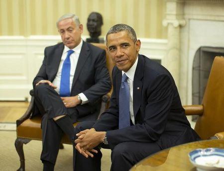 U.S. President Barack Obama meets with Israeli Prime Minister Benjamin Netanyahu in the Oval Office of the White House in Washington, September 30, 2013. PHOTO BY REUTERS/Jason Reed