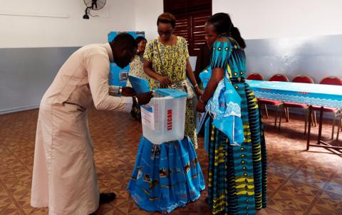 Electoral workers prepare the polling station where President Paul Biya will cast his ballot in Sunday's presidential election in Yaounde, Cameroon, October 6, 2018. PHOTO BY REUTERS/Zohra Bensemra