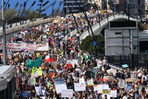 Climate change protesters are seen crossing the Victoria Bridge during the Global Strike 4 Climate rally in Brisbane, Australia, September 20, 2019. PHOTO BY REUTERS/AAP Image/Darren England
