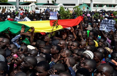 People take part in a rally to protest against the failure of the government and international peacekeepers to stem rising ethnic and jihadist violence, in the Malian capital of Bamako, Mali, April 5, 2019. PHOTO BY REUTERS/Keita Amadou