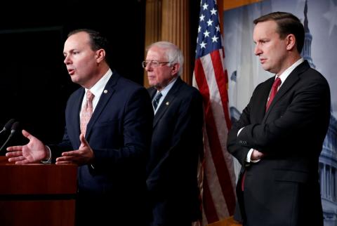 Senators Mike Lee (R-UT), Bernie Sanders (I-VT) and Chris Murphy (D-CT) speak after the senate voted on a resolution ending U.S. military support for the war in Yemen on Capitol Hill in Washington, U.S., December 13, 2018. PHOTO BY REUTERS/Joshua Roberts