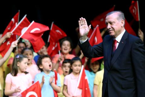 Turkish President Tayyip Erdogan waves during a ceremony to mark the National Sovereignty and Children's Day at the Presidential Palace in Ankara, Turkey, April 23, 2017. PHOTO BY REUTERS/Murat Cetinmuhurdar/Presidential Palace