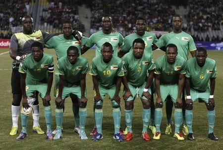Zimbabwe's players pose before 2014 World Cup qualifying soccer match against Egypt at Borg El Arab "Army Stadium", west of the Mediterranean city of Alexandria, 230 km (143 miles) north of Cairo, March 26, 2013. PHOTO BY REUTERS/Amr Abdallah Dalsh