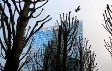 The logo of Europe's biggest insurer Allianz SE is seen on the company tower at La Defense business and financial district in Courbevoie near Paris, France, March 2, 2016. PHOTO BY REUTERS/Jacky Naegelen