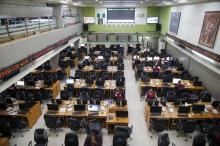 Traders take a break at the trading floor of the Nigerian Stock Exchange in Lagos, Nigeria, February 10, 2016. PHOTO BY REUTERS/Akintunde Akinleye