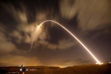 Iron Dome anti-missile system fires an interceptor missile as rockets are launched from Gaza towards Israel near the southern city of Sderot, Israel, August 9, 2018. PHOTO BY REUTERS/Amir Cohen