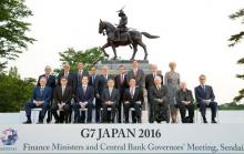 Participants of the G7 finance ministers and central bankers meeting pose for a family picture, ahead of the kickoff of the meeting at Aoba Castle in Sendai, Miyagi prefecture, Japan, May 19, 2016. PHOTO BY REUTERS/Kyodo