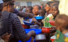 Internally displaced Congolese civilians receive food aid at Medecins Sans Frontieres (MSF) centre in Bunia, eastern Democratic Republic of Congo, February 16, 2018. PHOTO BY REUTERS/Stringer