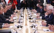 Foreign ministers, Sergei Lavrov (2nd L) of Russia, Mevlut Cavusoglu (3rd R) of Turkey, Mohammad Javad Zarif (2nd R) of Iran, and members of the delegations attend a meeting in Moscow, Russia, December 20, 2016. PHOTO BY REUTERS/Maxim Shemetov