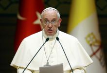 Pope Francis addresses to media at the presidential palace in Ankara, November 28, 2014. PHOTO BY REUTERS/Umit Bektas