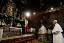 Pope Francis prays in front of the black Virgin Mary at Czestochowa's Sanctuary, Poland, July 28, 2016. PHOTO BY REUTERS/Gregorio Borgia