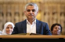 Sadiq Khan attends the signing ceremony for the newly elected Mayor of London, in Southwark Cathedral, London, Britain, May 7, 2016. PHOTO BY REUTERS/Yui Mok