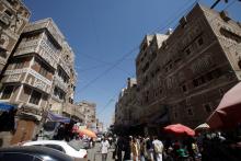 People shop at the old market in the historic city of Sanaa, Yemen, October 21, 2016. PHOTO BY REUTERS/Mohamed al-Sayaghi
