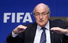 Re-elected FIFA President Sepp Blatter gestures during news conference after an extraordinary Executive Committee meeting in Zurich, Switzerland, May 30, 2015. PHOTO BY REUTERS/Arnd Wiegmann