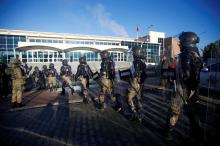 Turkish soldiers walk outside the Silivri Prison and Courthouse complex during the first trial related to Turkey's failed coup, in Istanbul, Turkey, December 27, 2016. PHOTO BY REUTERS/Osman Orsal