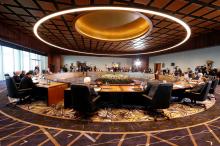 Leaders attend the retreat session of the APEC Summit in Port Moresby, Papua New Guinea November 18, 2018. REUTERS/David Gray