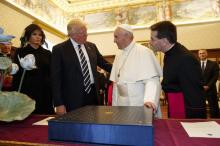 U.S. President Donald Trump and first lady Melania meet Pope Francis during a private audience at the Vatican, May 24, 2017. PHOTO BY REUTERS/Evan Vucci