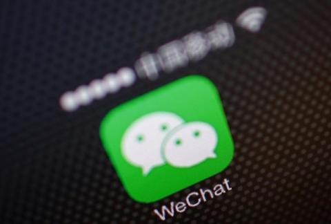 AN illustration of a WeChat app icon in Beijing, December 5, 2013. PHOTO BY REUTERS/Petar Kujundzic