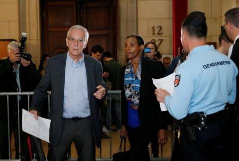 Genocide hunters Alain Gauthier (L) and his wife Dafroza Gauthier (R) arrive at the Paris Court House in Paris, France, May 10, 2016, on the first day of the trial of two former Rwandan local officials for their alleged participation in the 1994 genocide. PHOTO BY REUTERS/Gonzalo Fuentes