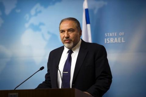 Israel's Foreign Minister Avigdor Lieberman gives a statement to the media at his Jerusalem office, December 2, 2014. PHOTO BY REUTERS/ Ronen Zvulun