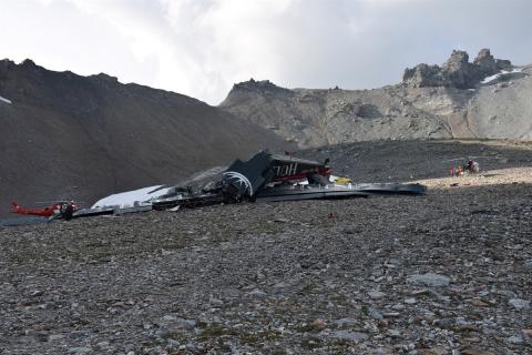 A general view of the accident site of a Junkers Ju-52 airplane of the local airline JU-AIR, which crashed at 2,450 meters (8,038 feet) above sea level near the mountain resort of Flims, Switzerland August 5, 2018. PHOTO BY REUTERS/Kantonspolizei Graubunden