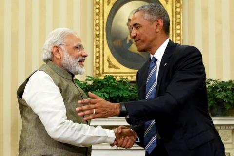 President Barack Obama (R) shakes hands with India's Prime Minister Narendra Modi after their remarks to reporters following a meeting in the Oval Office at the White House in Washington, U.S., June 7, 2016. PHOTO BY REUTERS/Jonathan Ernst