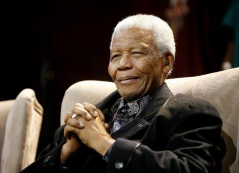 Former South African President Nelson Mandela attends the Sixth Annual Nelson Mandela lecture in Kliptown, near Johannesburg, South Africa, July 12, 2008. PHOTO BY REUTERS/Mike Hutchings