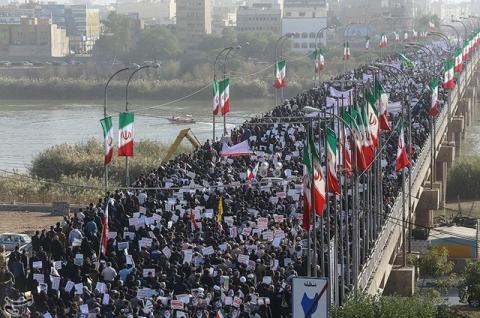 People take part in pro-government rallies, Iran, January 3, 2018. PHOTO BY REUTERS/Tasnim News Agency/Handout