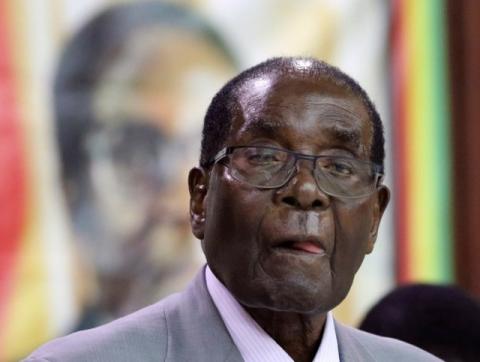 Zimbabwe's President Robert Mugabe addresses the decision making body of his ruling ZANU PF party in Harare, Zimbabwe, September 9, 2016. PHOTO BY REUTERS/Philimon Bulawayo