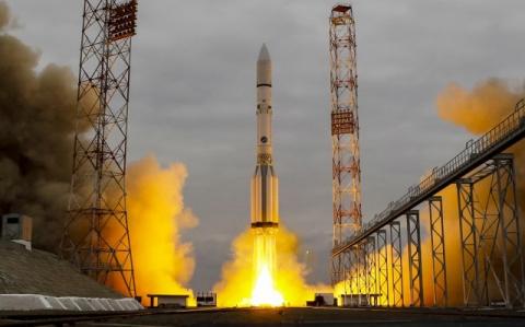 The Proton-M rocket, carrying the ExoMars 2016 spacecraft to Mars, blasts off from the launchpad at the Baikonur cosmodrome, Kazakhstan, March 14, 2016. PHOTO BY REUTERS/Shamil Zhumatov
