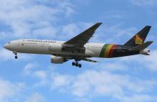 A new Zimbabwe Airways Boeing 777-200 lands in Harare, Zimbabwe, April 11, 2018. PHOTO BY REUTERS/Philimon Bulawayo