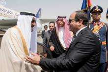 Egypt's President Abdel Fattah al-Sisi welcomes Saudi Arabia's King Salman in Cairo, Egypt, April 7, 2016. PHOTO BY REUTERS/Saudi Press Agency