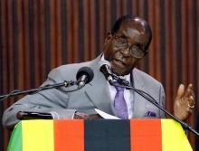 Zimbabwe's President Robert Mugabe addresses the decision making body of his ruling ZANU PF party in Harare, Zimbabwe, September 9, 2016. PHOTO BY REUTERS/Philimon Bulawayo