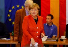 German Chancellor and leader of the Christian Democratic Union CDU Angela Merkel votes in the general election (Bundestagswahl) in Berlin, Germany, September 24, 2017. PHOTO BY REUTERS/Kai Pfaffenbach