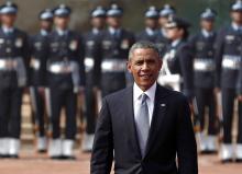 U.S. President Barack Obama inspects guard of honour during his ceremonial reception at the forecourt of India's presidential palace Rashtrapati Bhavan in New Delhi, January 25, 2015. PHOTO BY  REUTERS/Ahmad Masood